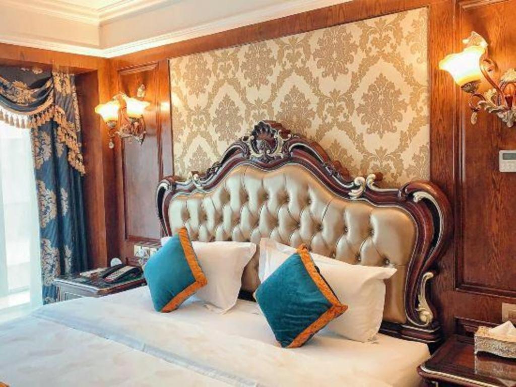 Chengdu French Theme Gold Palace Exterior foto